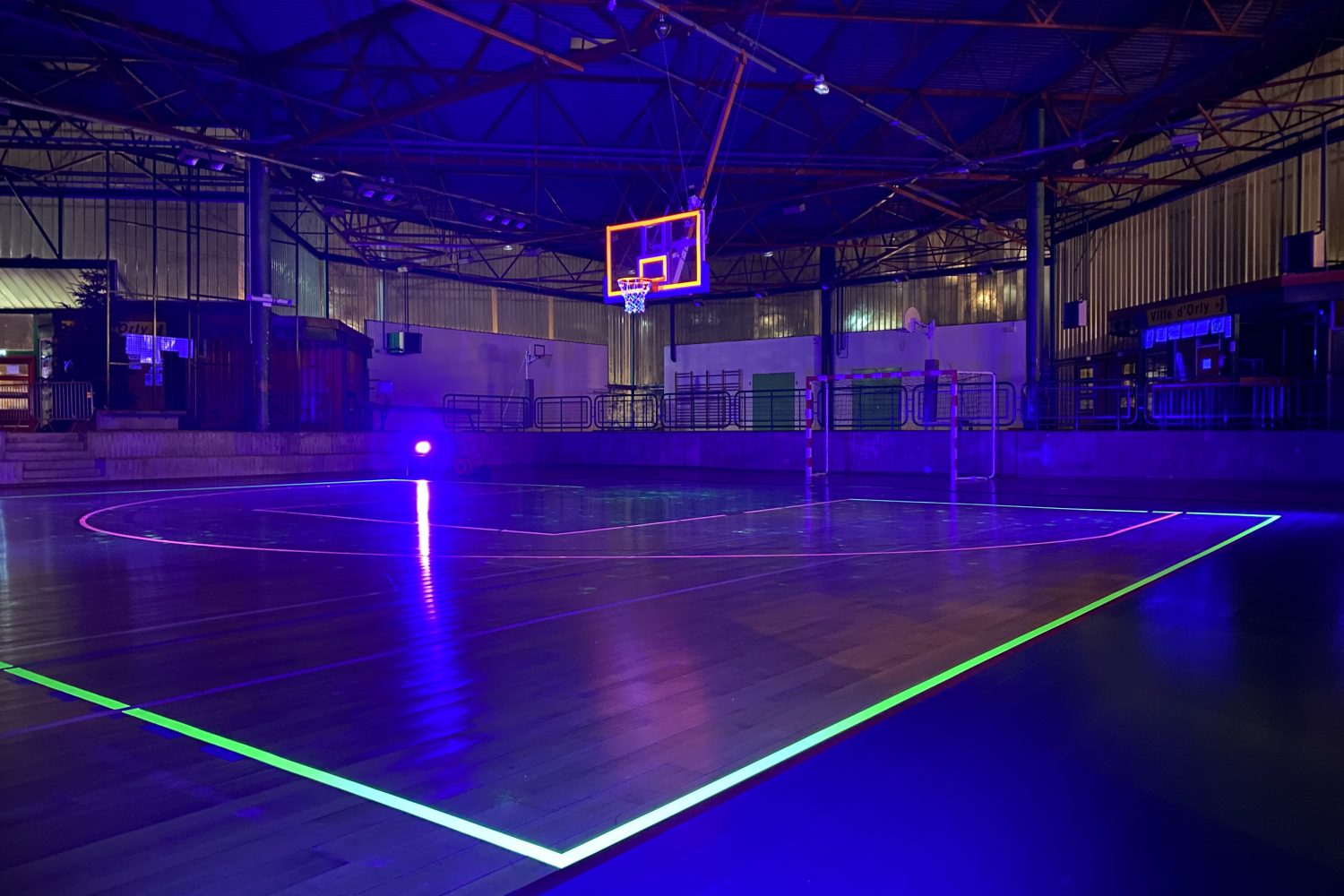Tournoi de basket lumière UV Fluo